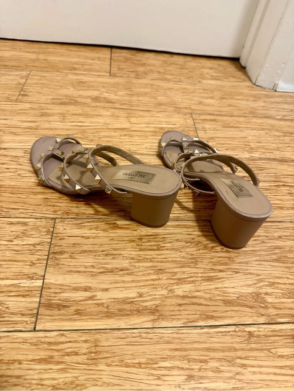 Valentino Garavani Rockstud Block Heel Sandals — Size 37